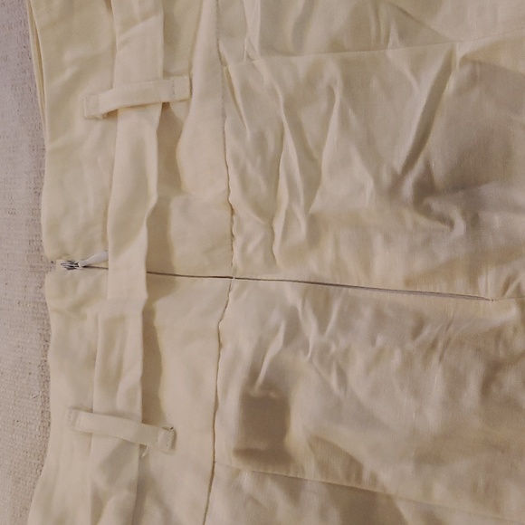 Off White Linen Skirt - Picture 3 of 4